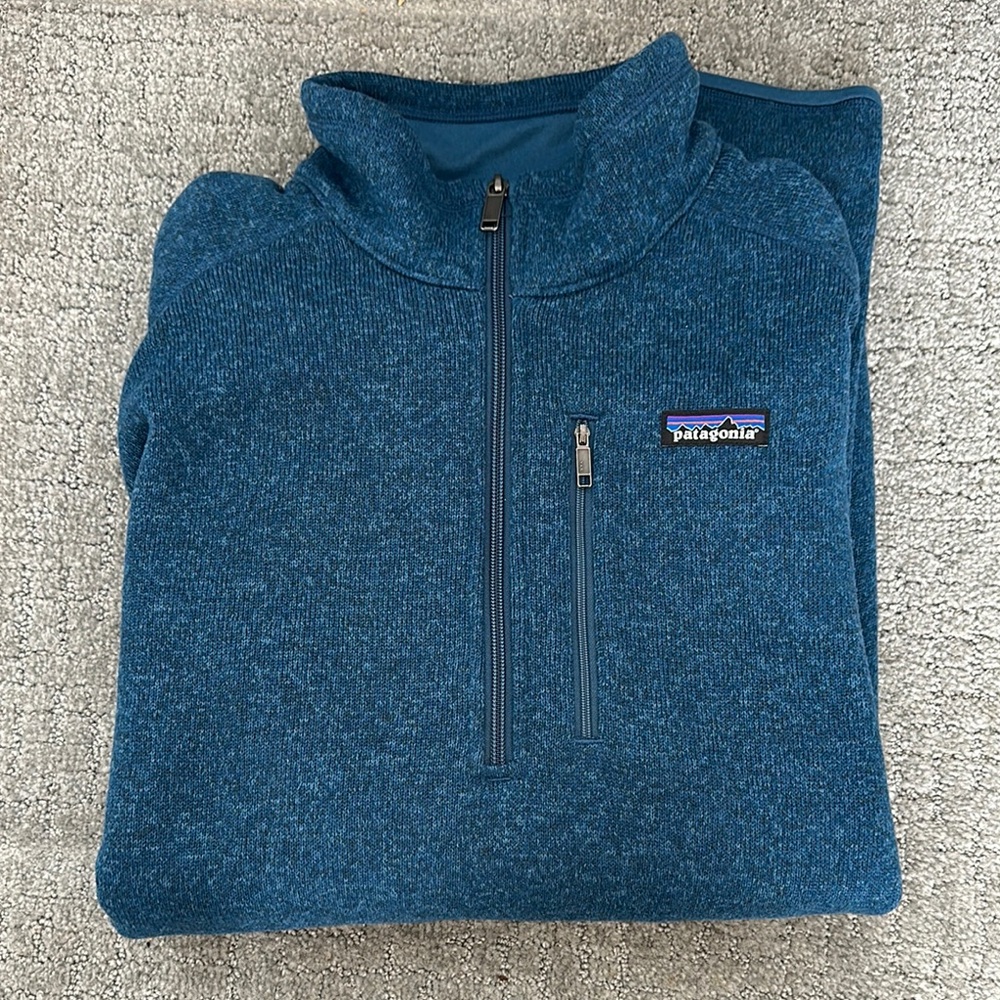 Patagonia Men's Blue Sweater